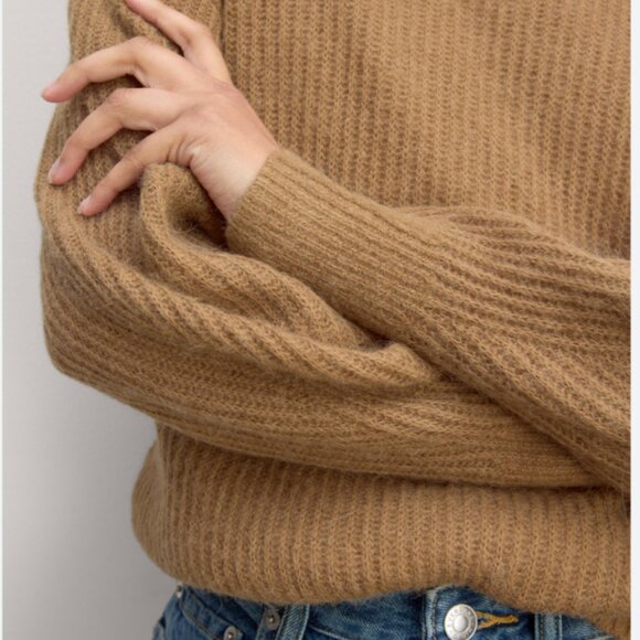 Everlane Cocoon Crew in Brown Sugar - Picture 2 of 4